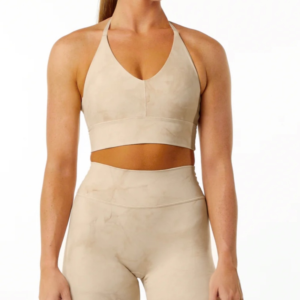 Alphalete Set In Hazelnut